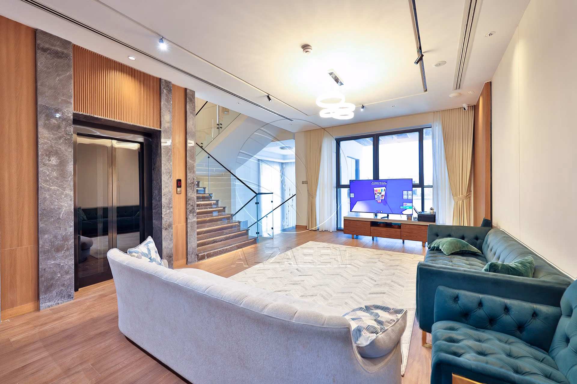 √ Single Row End | High Ceiling | Luxury Living √