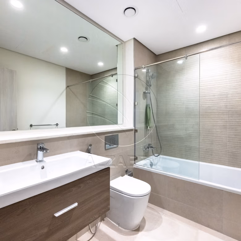 √ TOP FLOOR | Stunning Golf View | 2 Balconies √