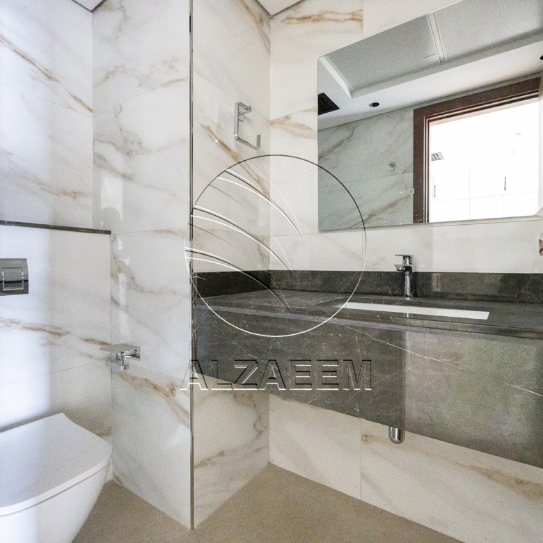 √ Move in Ready | Corner Layout | Prime Location √