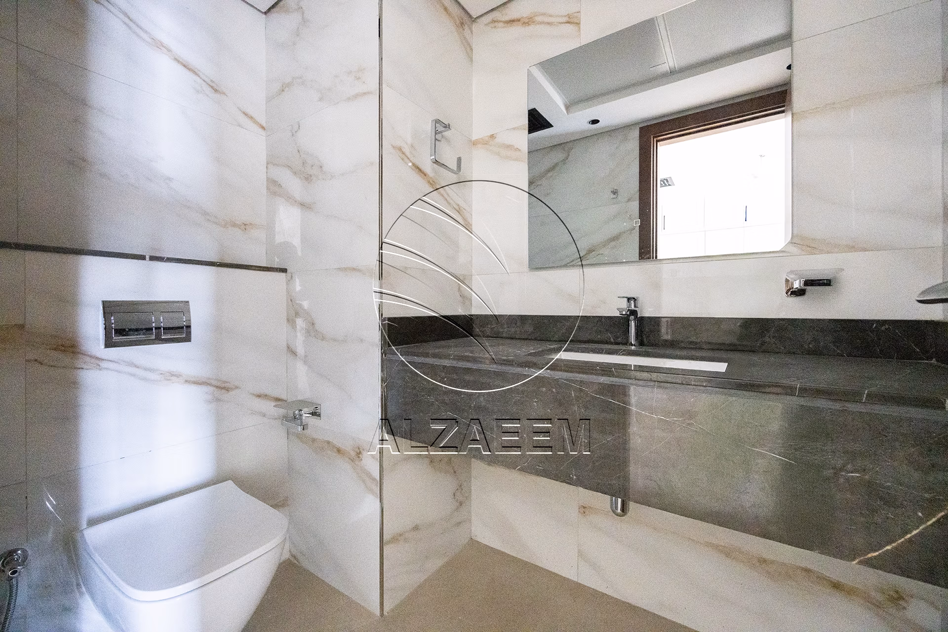 √ Move in Ready | Corner Layout | Prime Location √