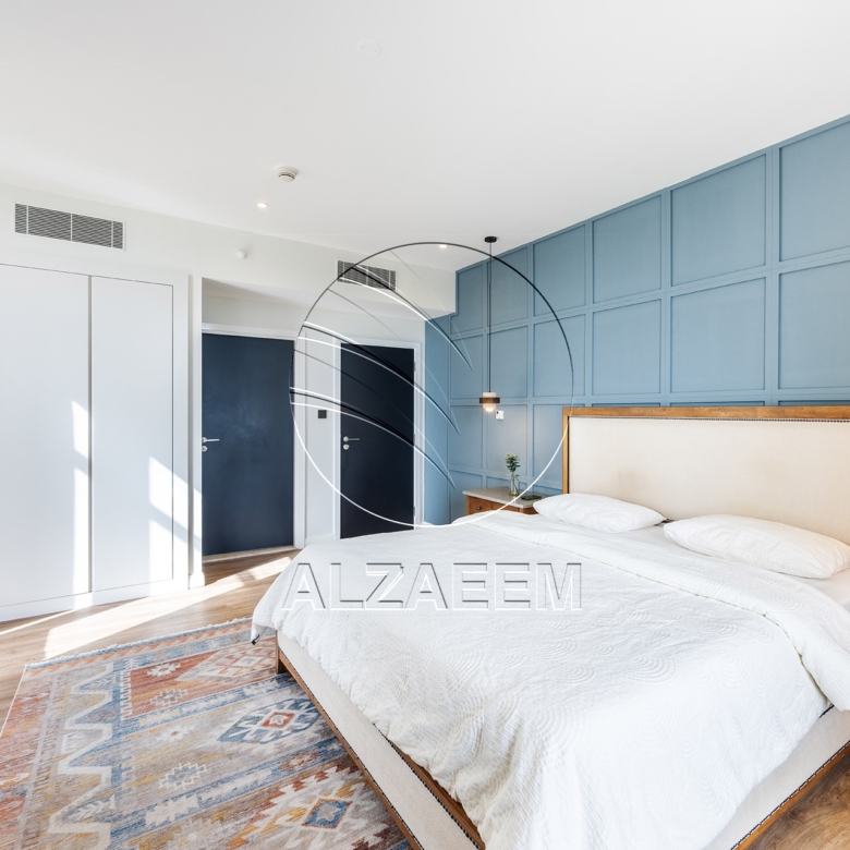 VACANT! 4BR Penthouse | Luxury Living