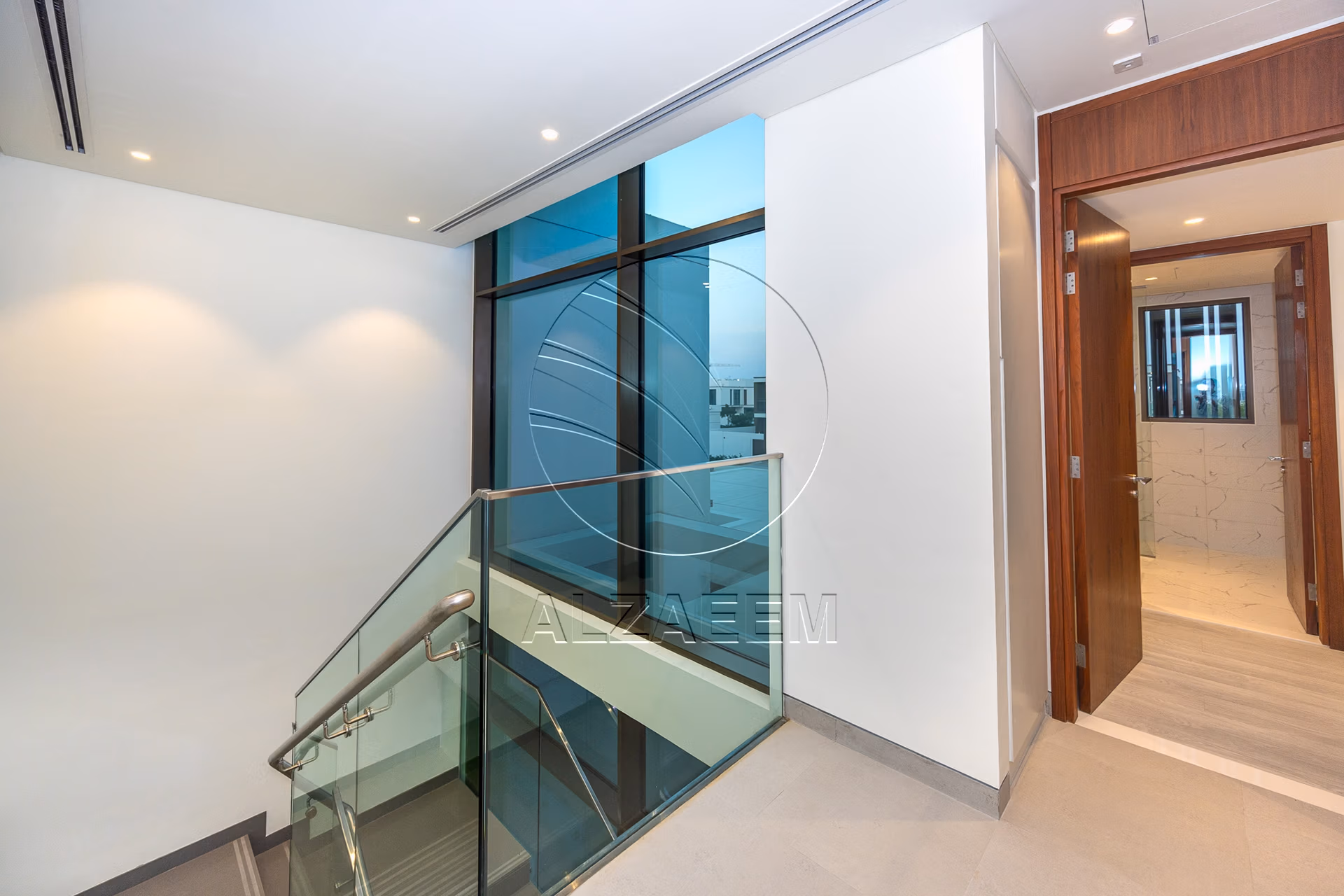 √Standard SR TH -Modified | Extended Living Room√