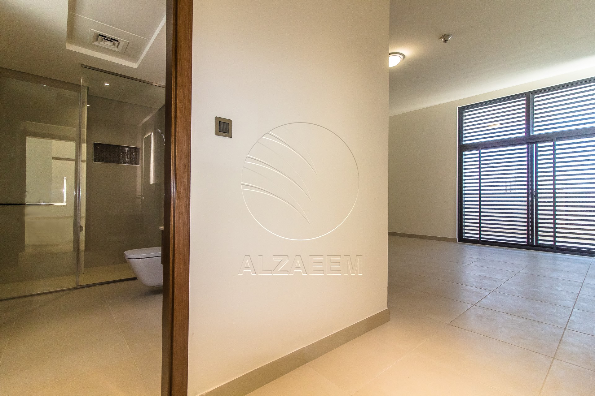 VACANT! 5BR+Maid | Mid Unit-Double Row