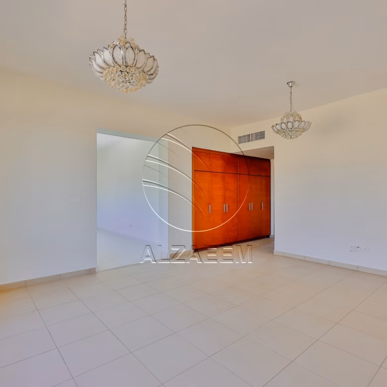 Vacant | Private Pool | For Investment or End Use