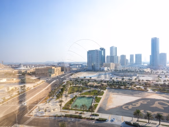 Exclusive! 2BR+Maid | Community View