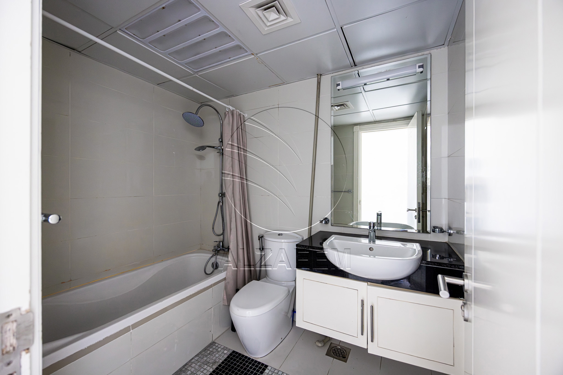 VACANT 1BR+Storage | Partial Sea View | Furnished