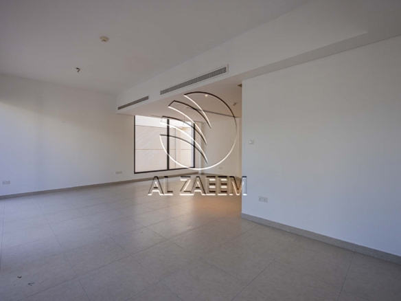 Single Row | Prime Location | VACANT!
