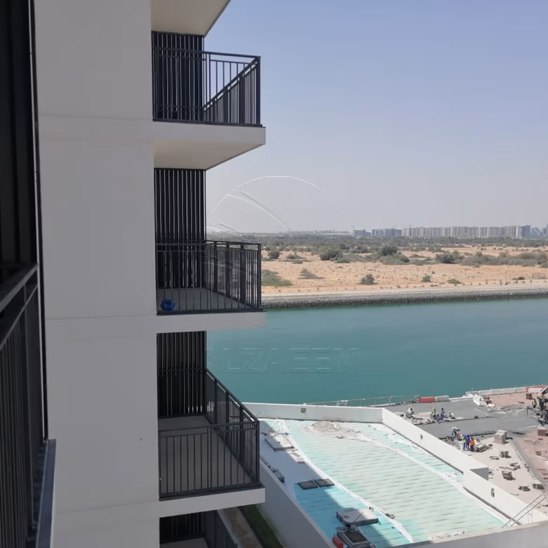 High Floor | Stunning Canal View | Move-in Ready