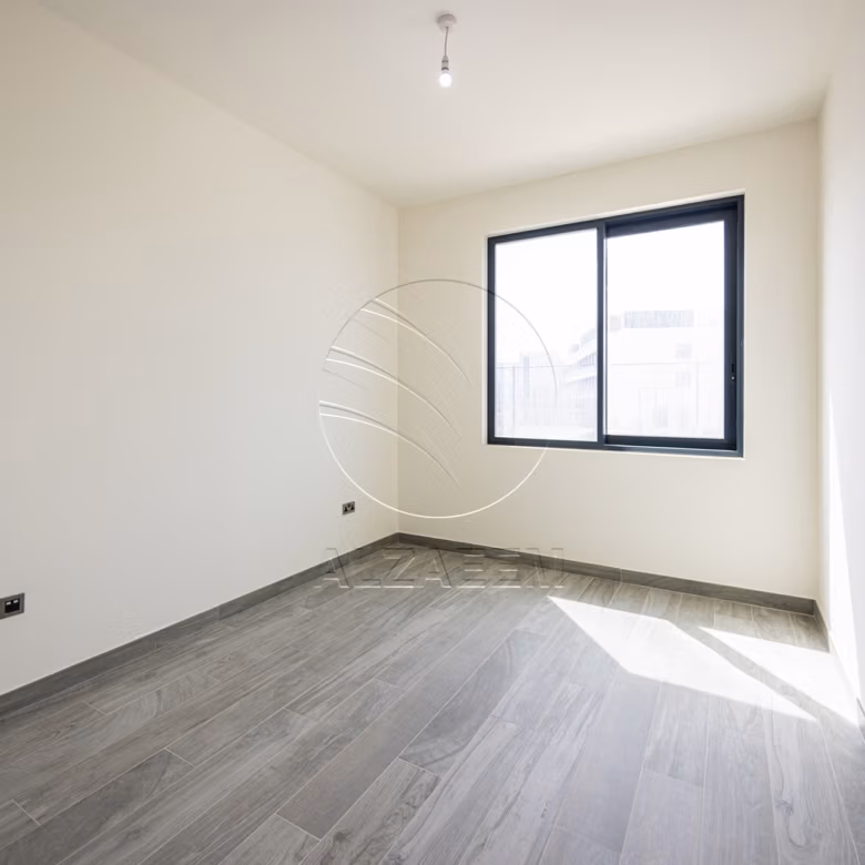 VACANT 3BR TH | Prime Location | NEW Family Home!