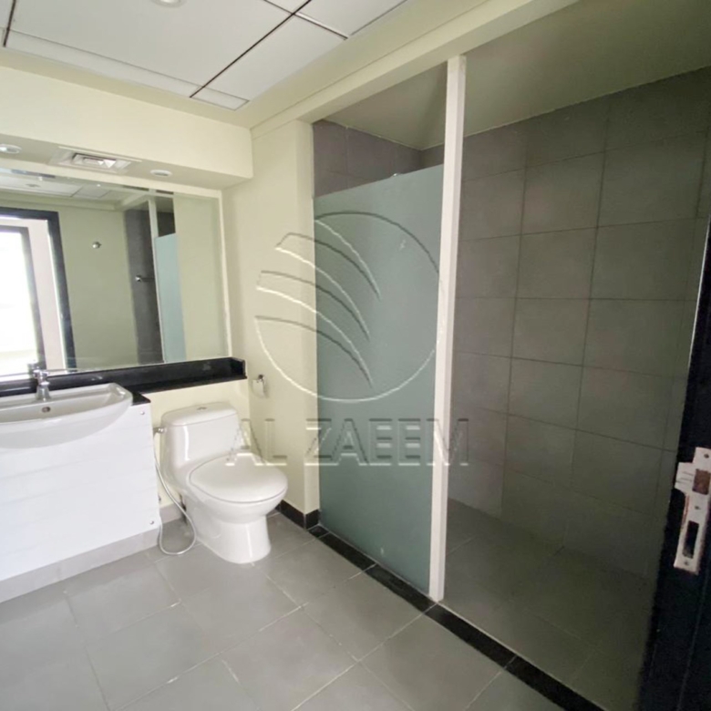 √Vacant ! Community View | Mid Level√