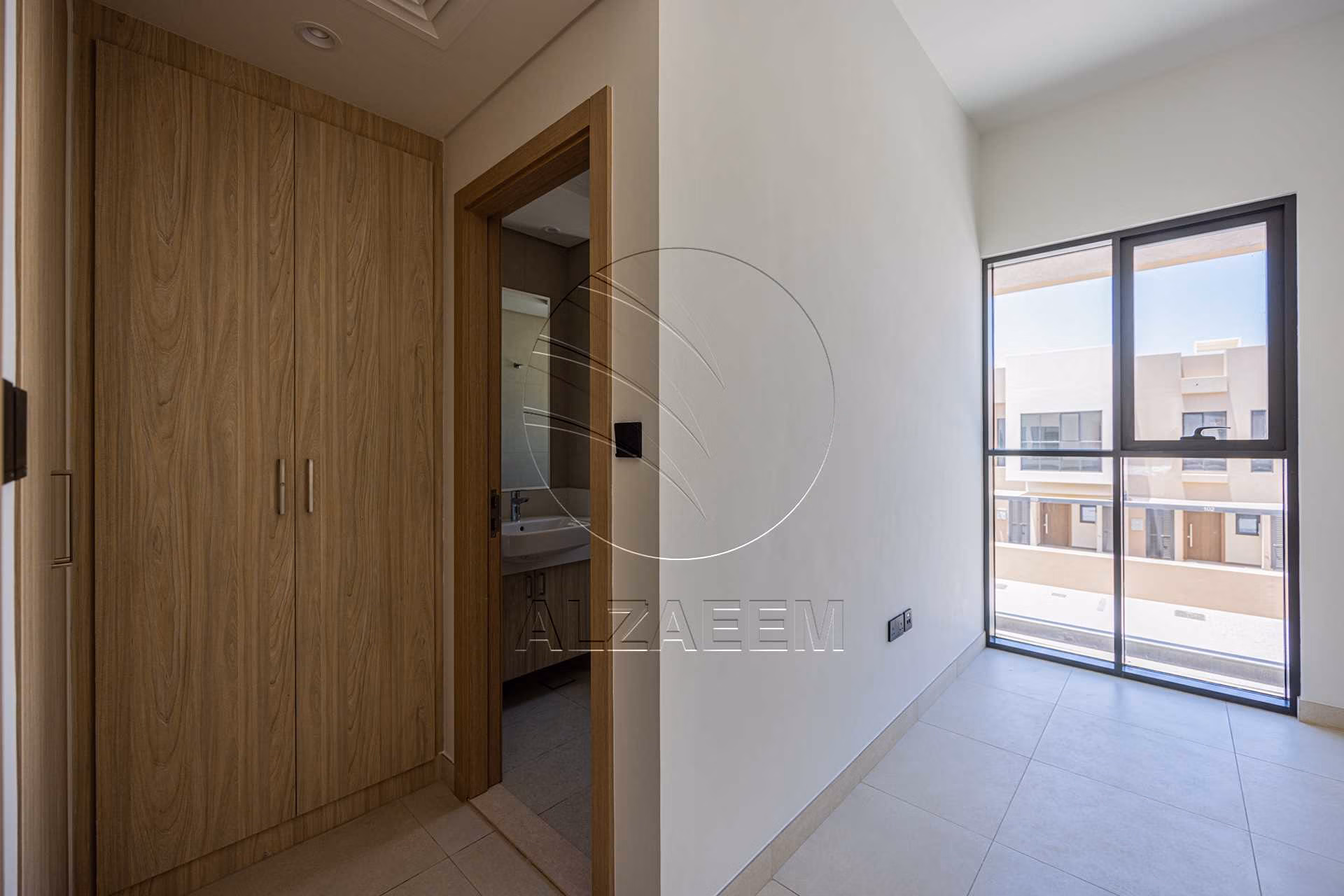 √EXCLUSIVE! Spacious 2BR+Maid | Single Row Mid√