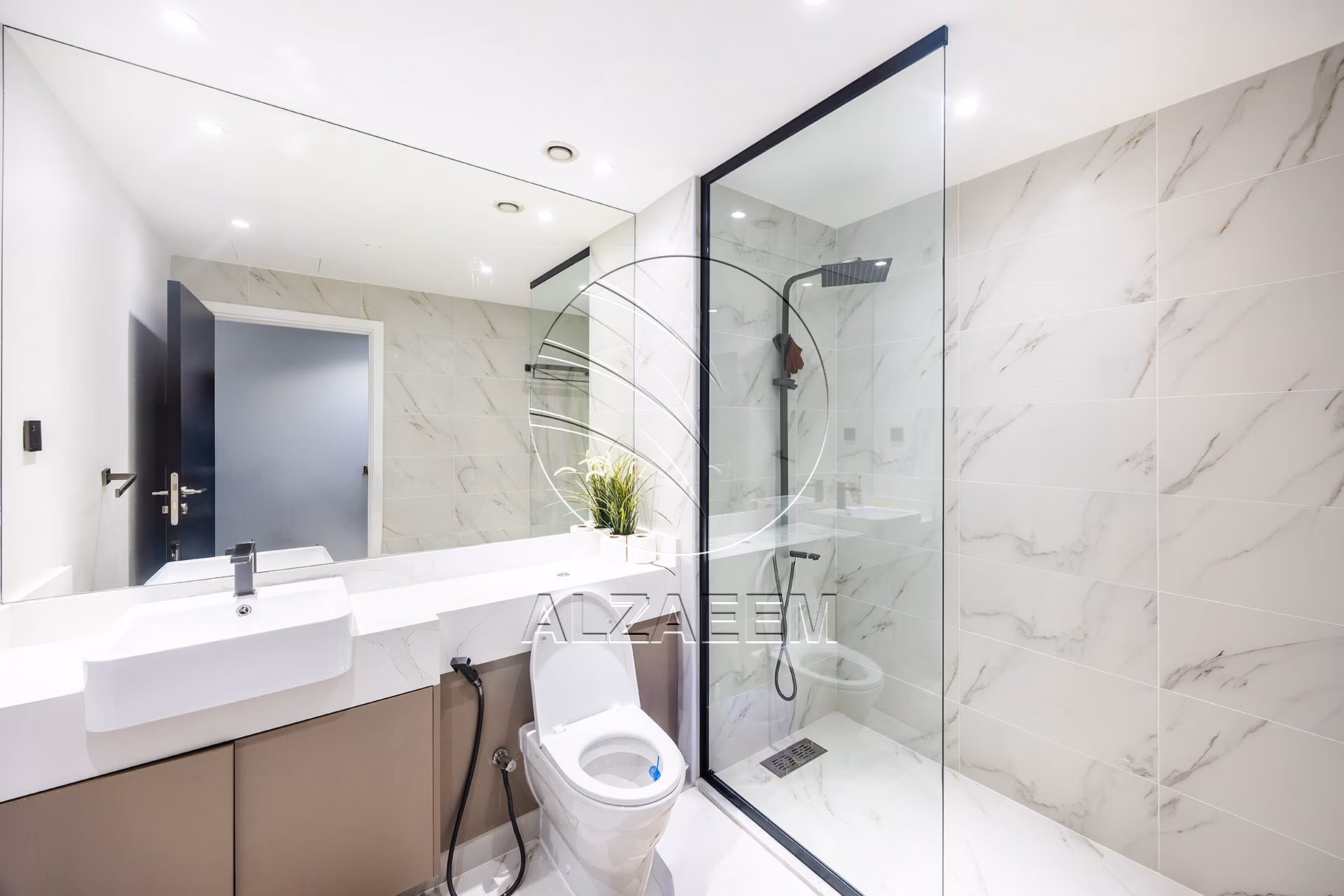 VACANT! 4BR Penthouse | Luxury Living