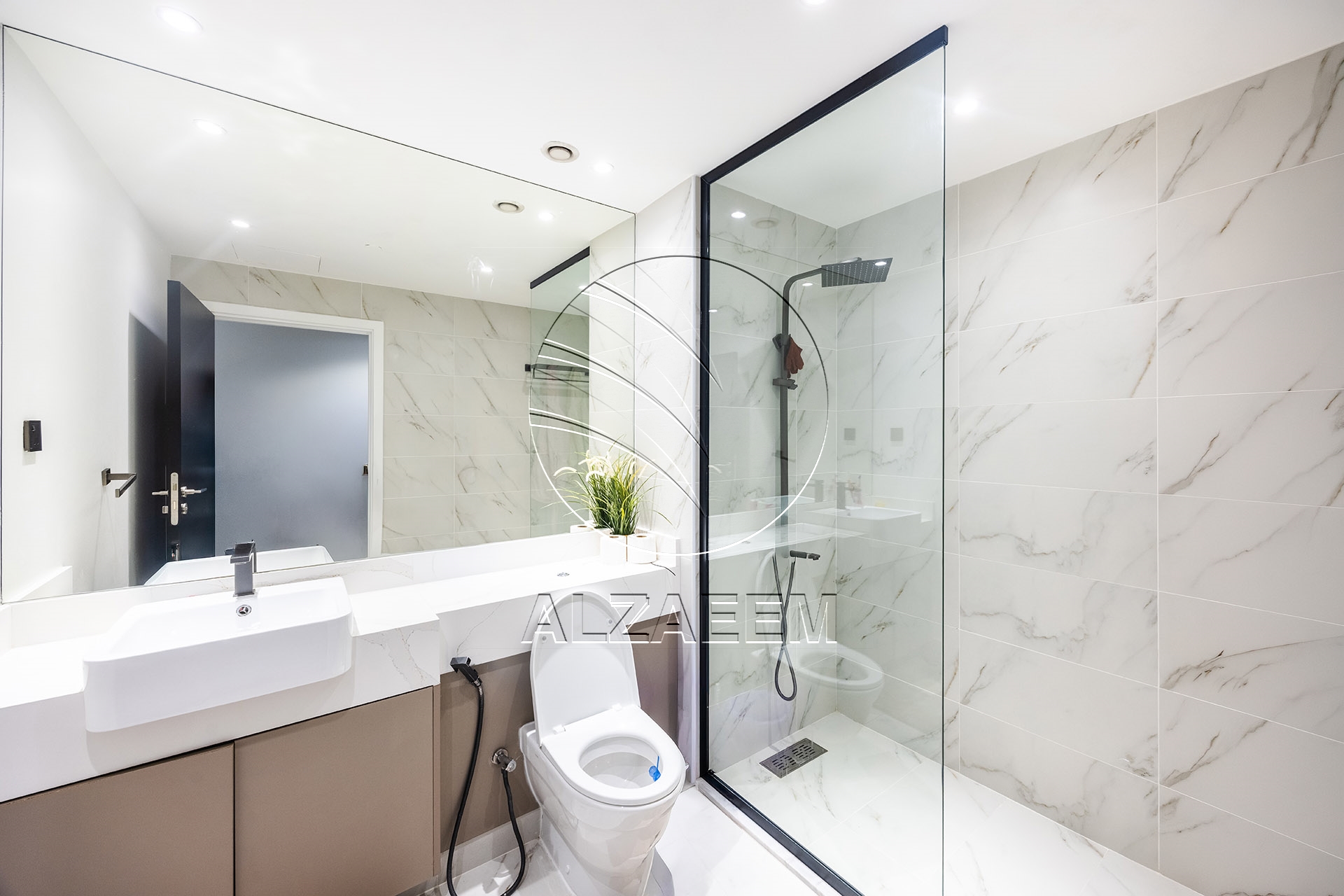 VACANT! 4BR Penthouse | Luxury Living