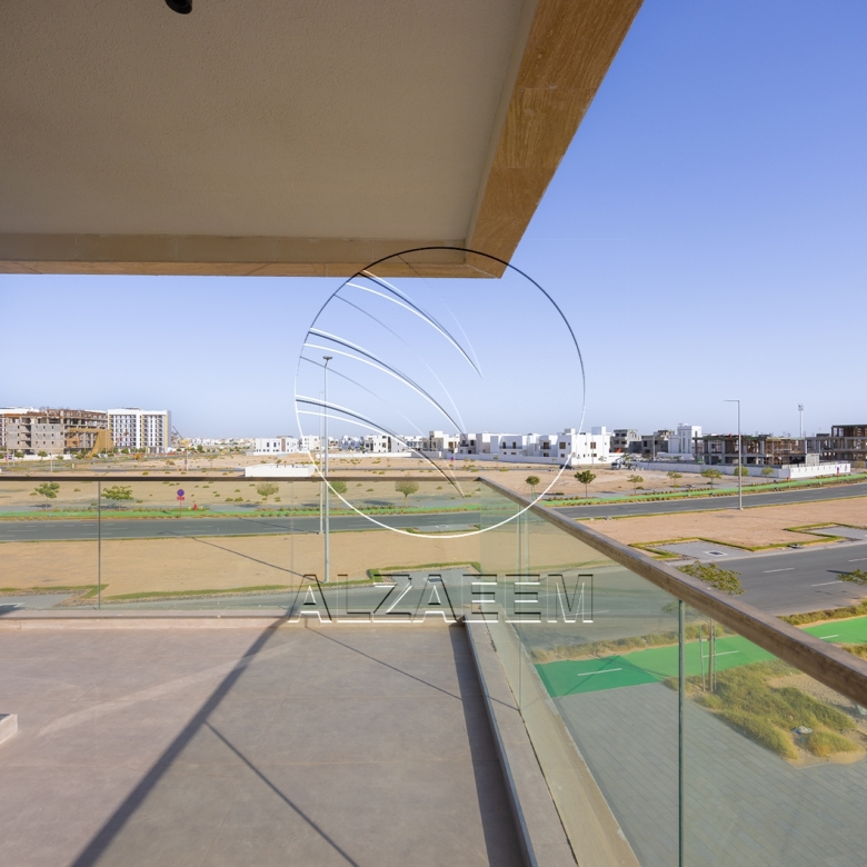 √ Move in Ready | Corner Layout | Prime Location √