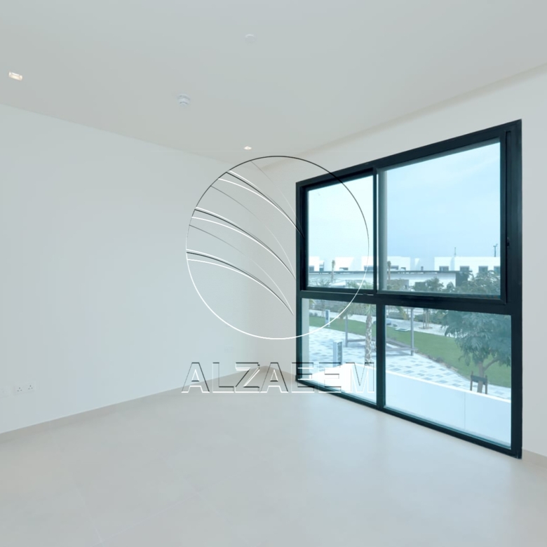 Single Row Corner | Facing Golf Course | Pool View