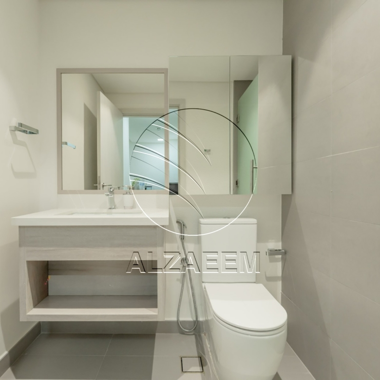 VACANT! Corner | Single Row | Fully Furnished