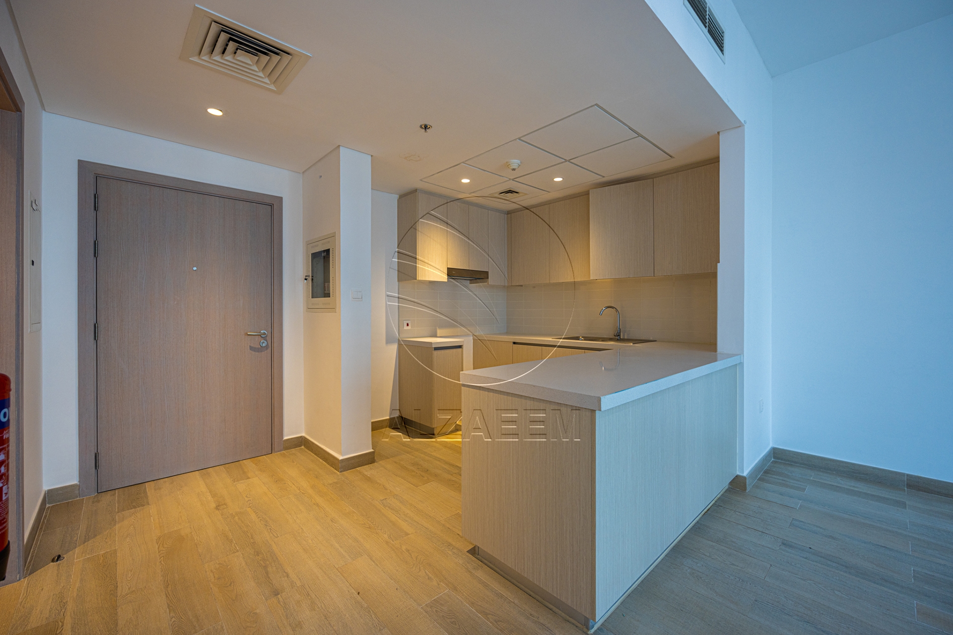 Partial Canal View | High Floor | VACANT
