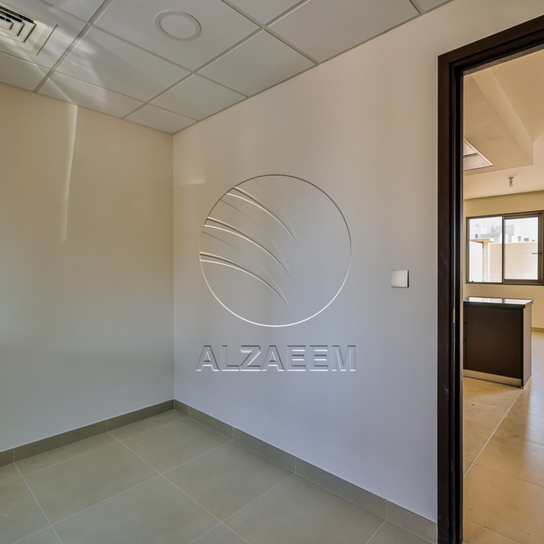 √Single Row! Perfect for End Use | Spacious Area√