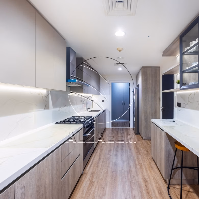 VACANT! 4BR Penthouse | Luxury Living