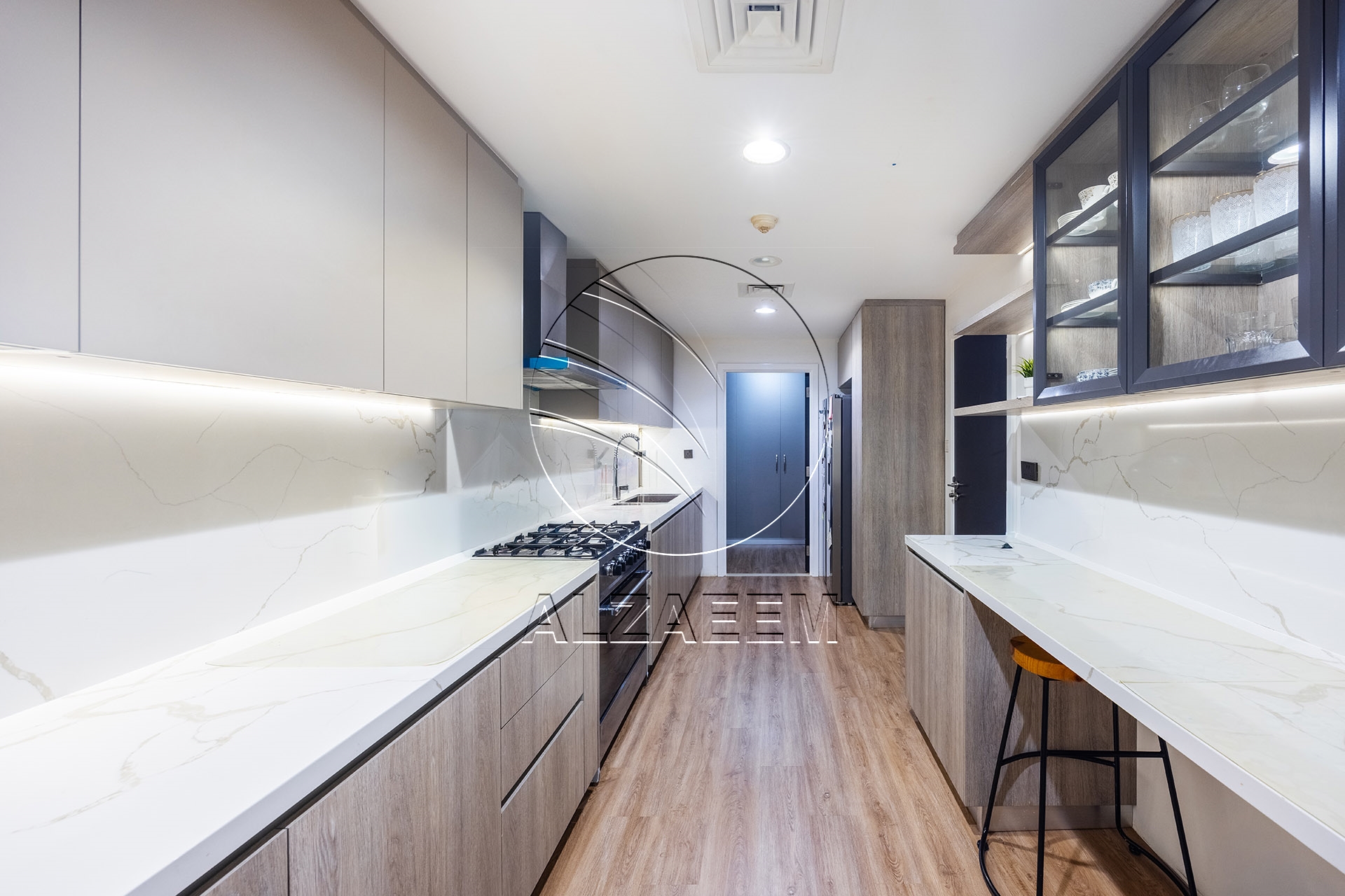 VACANT! 4BR Penthouse | Luxury Living