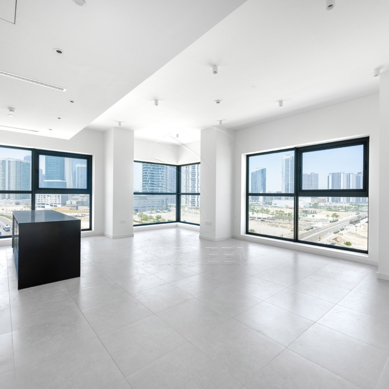 √ EXCLUSIVE | Bright + Spacious | Sea View 2BR+M √