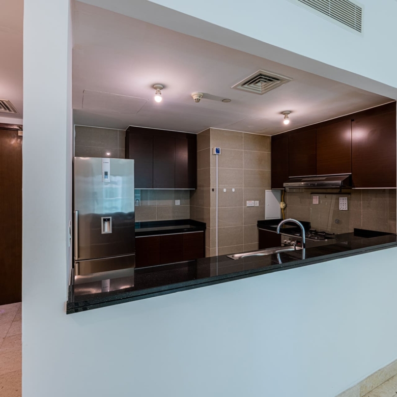 √High Floor | Balcony | Pool and Partial Sea View√