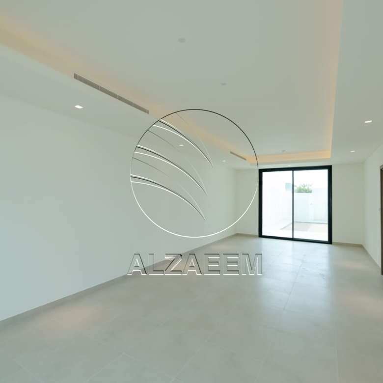 Single Row Corner | Facing Golf Course | Pool View