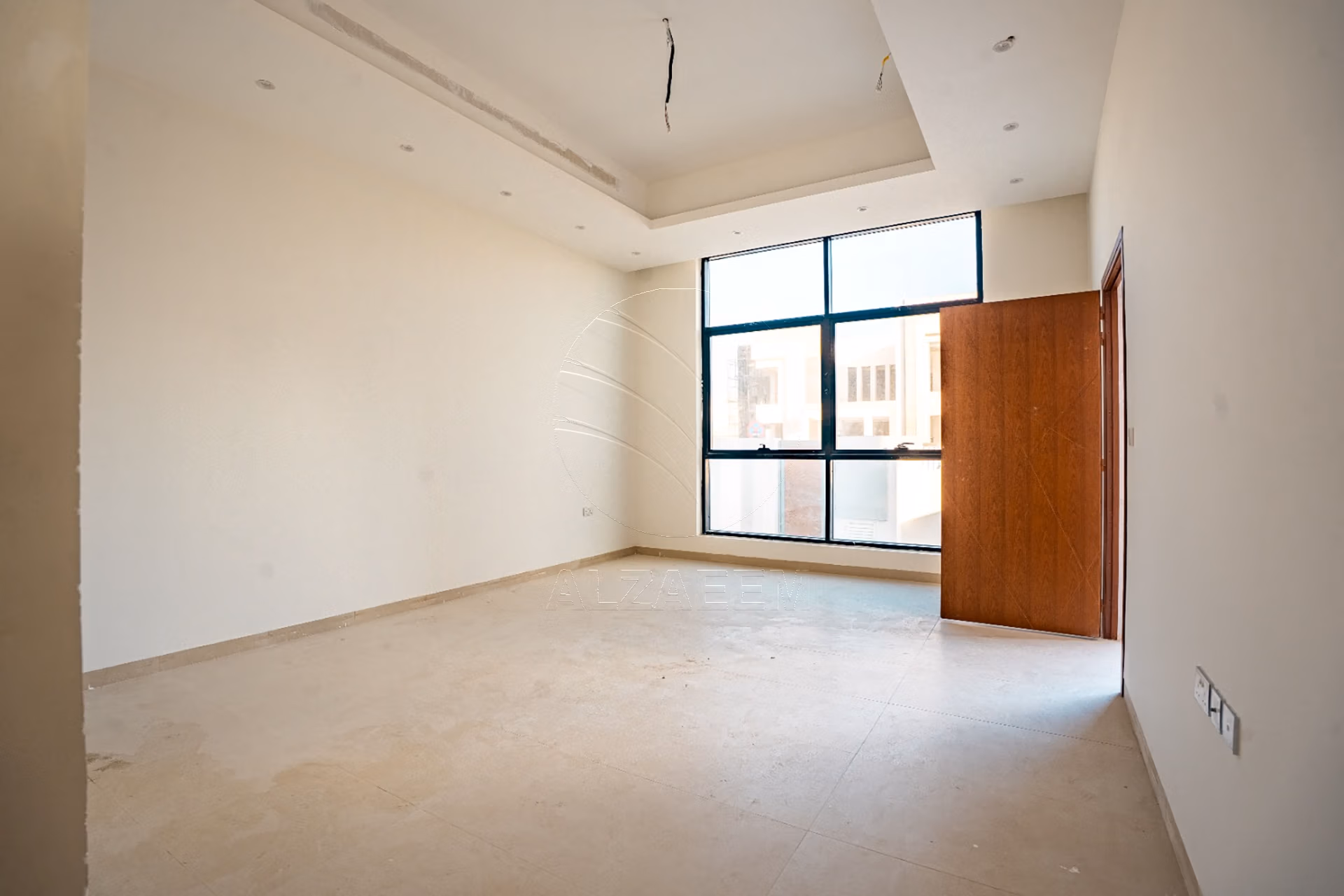 √Single Row l Landscaped l 2Y Maintenance free√
