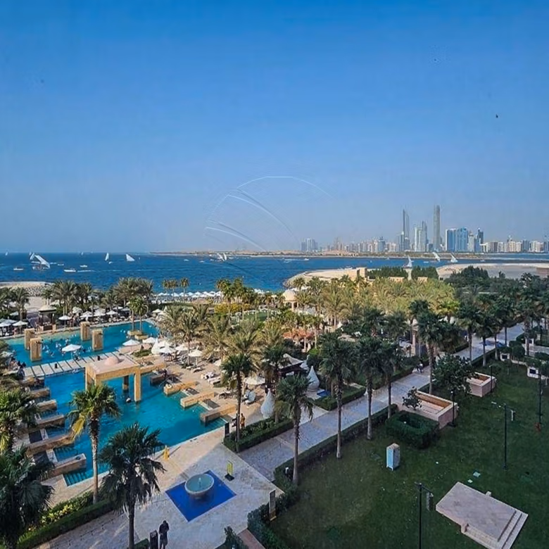 √ HOT DEAL! Sea View and Vacant Unit √