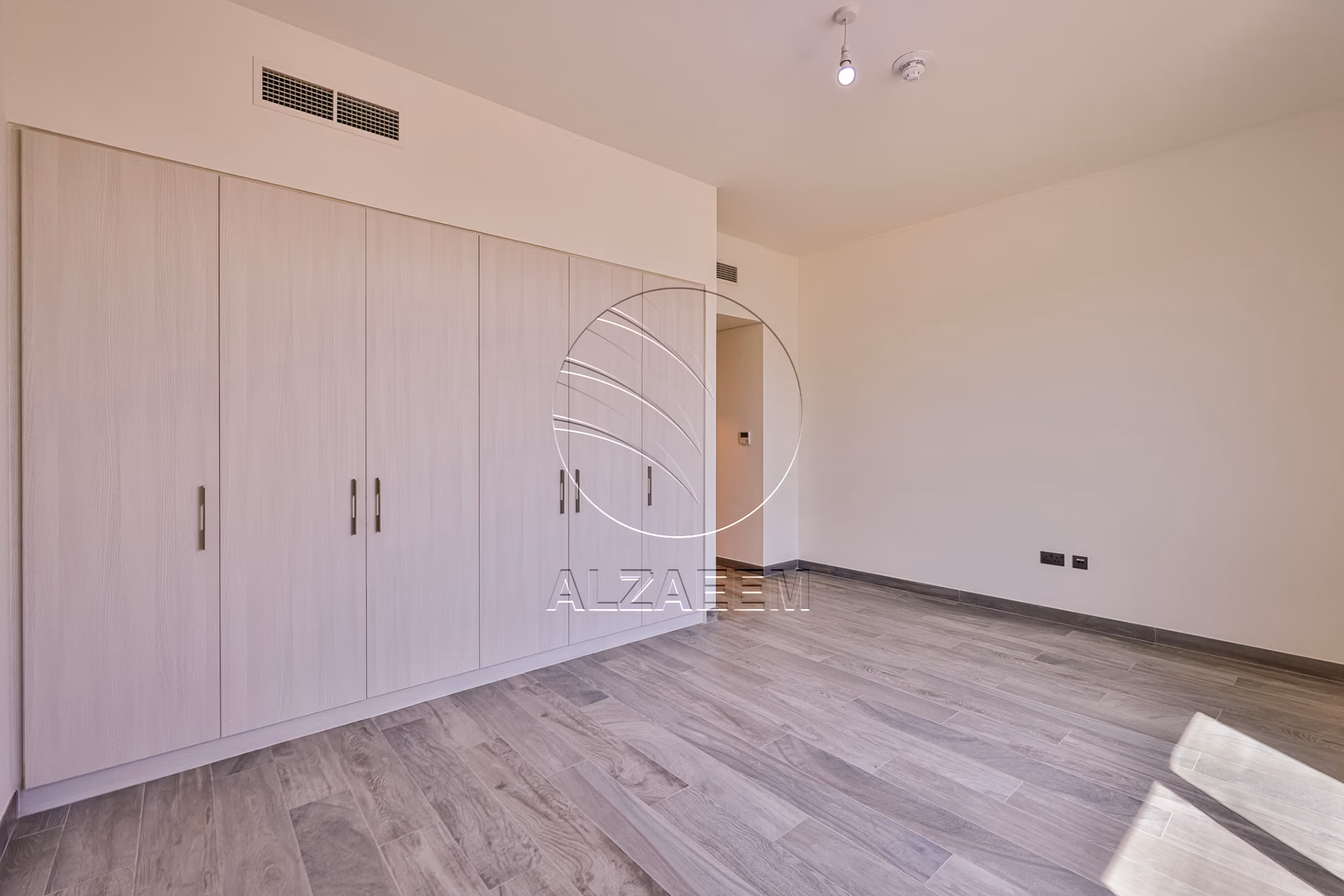 Double Row | Mid Unit | A New Family Home!