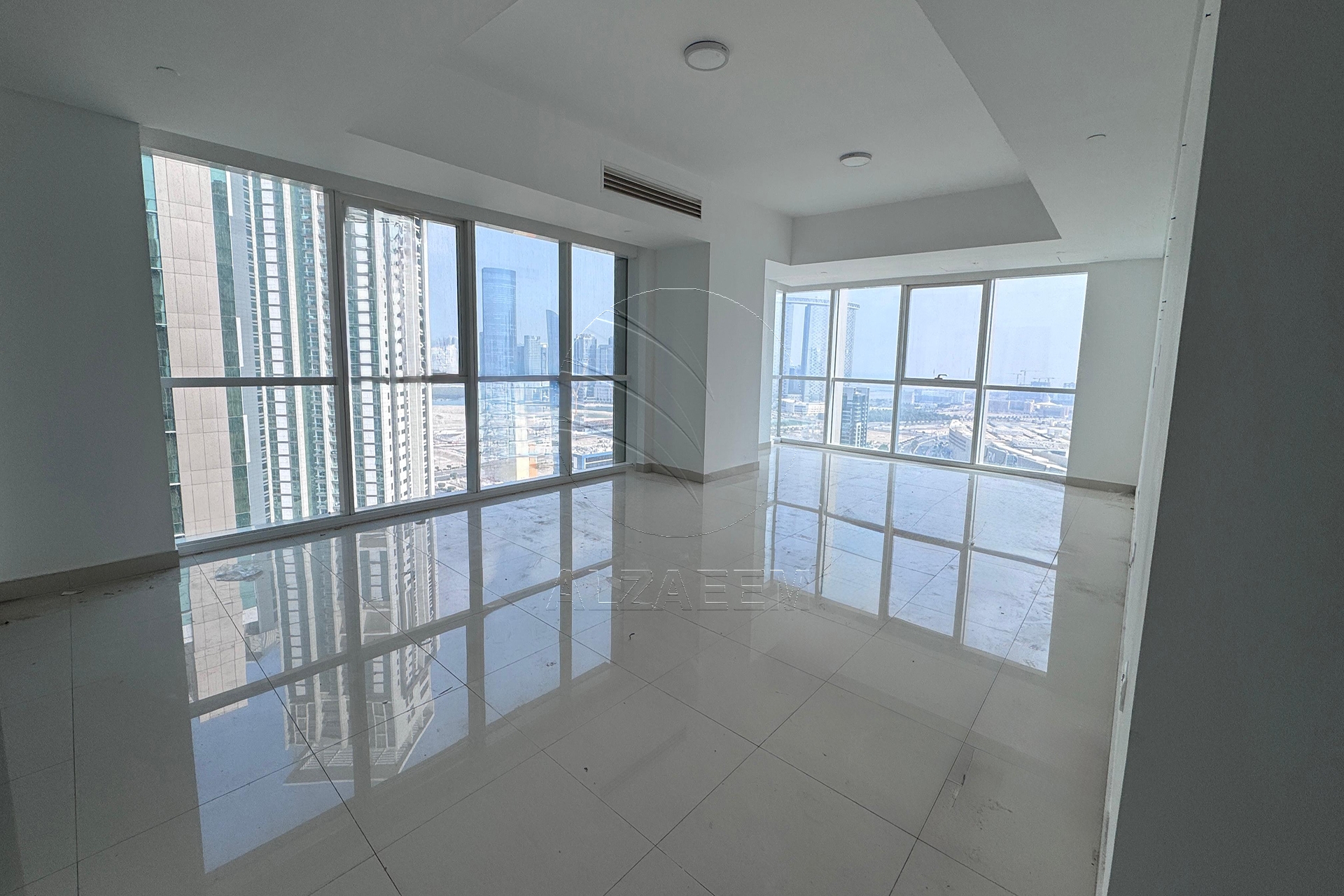 √ High Level | 2BR+ Maid + Study | Marina View √