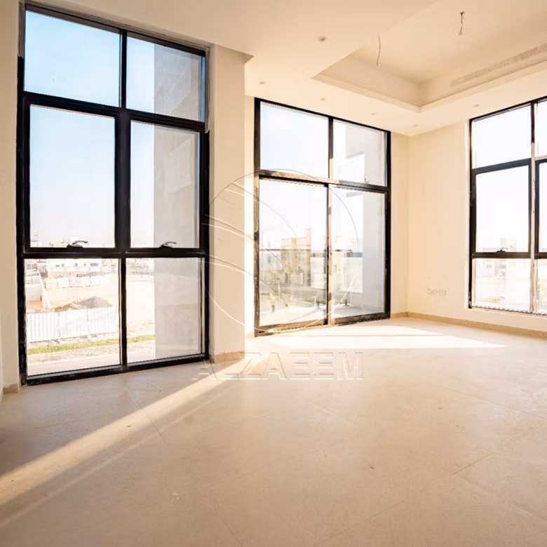Near Hand Over! Single Row Villa | High Ceiling