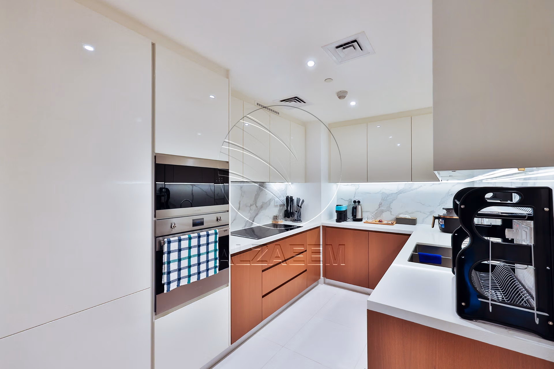 Fully Furnished | Stunning Sea View |2BR+M+Storage