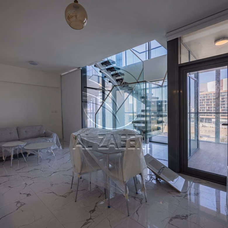 Fully Furnished Loft | Full Canal View | Rented