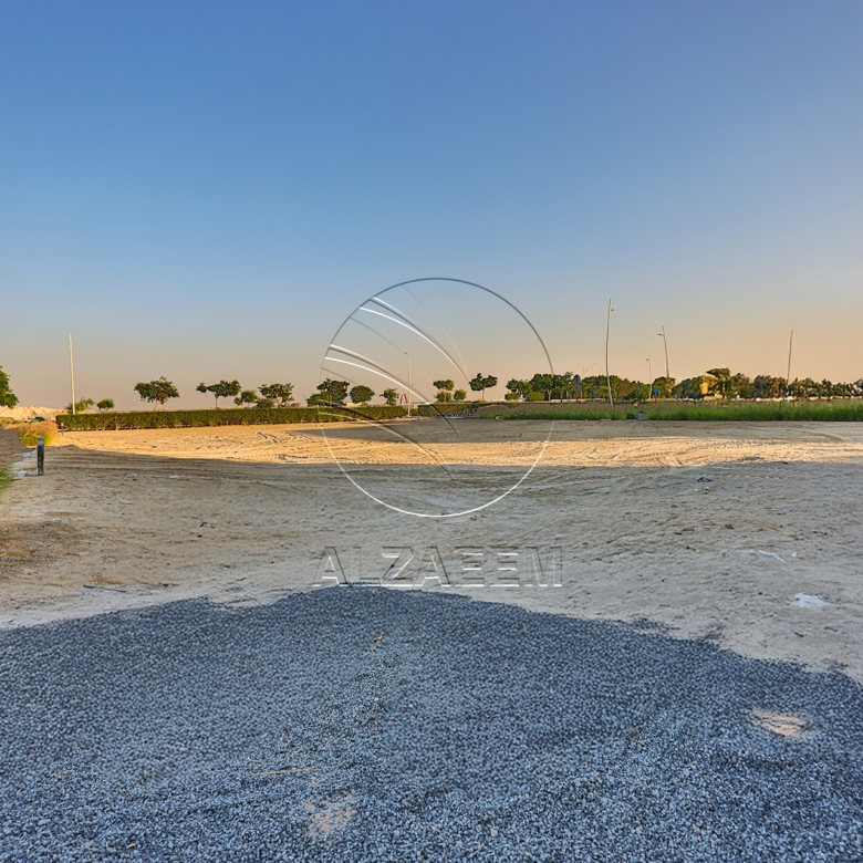 Canal and Marina View Plot | Single Row | 1095 Sqm