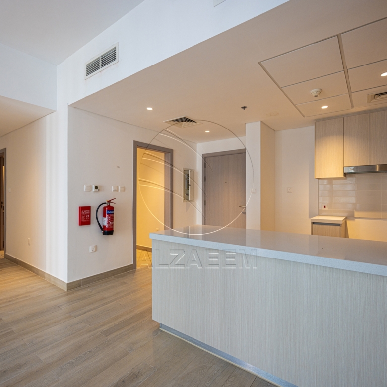 Partial Canal View | High Floor | VACANT