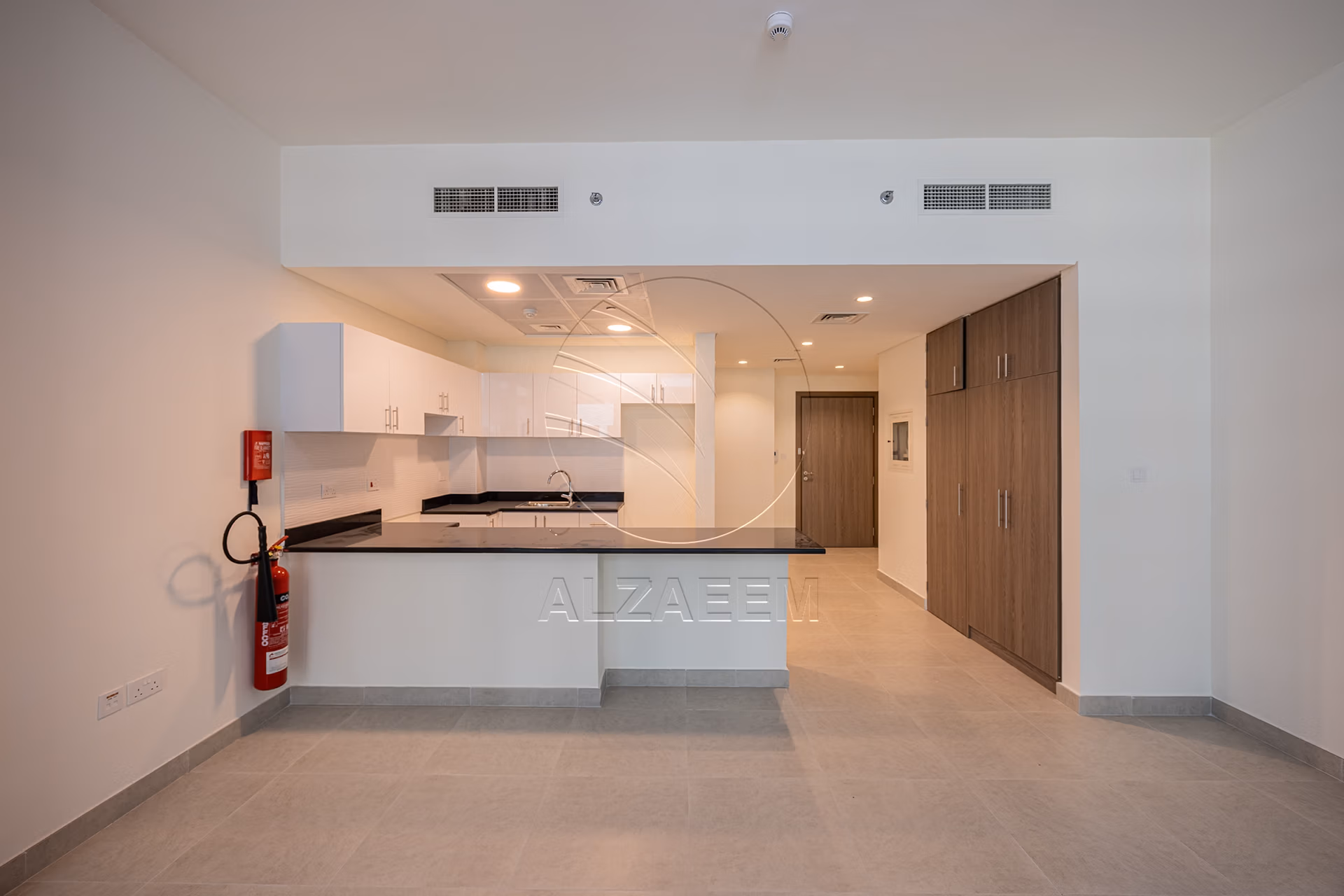 √VACANT NOW | Furnished | Mid Level√