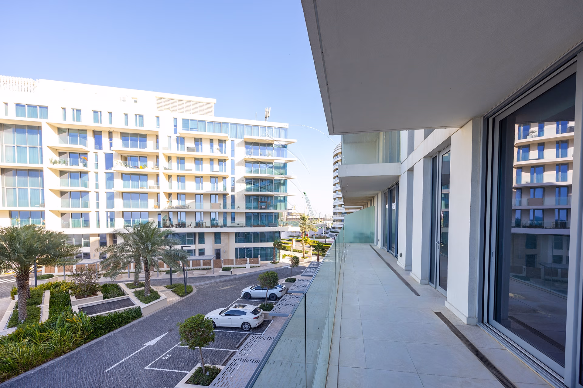 √ Sea View 2BR+M | Beach Access | Luxury Living √
