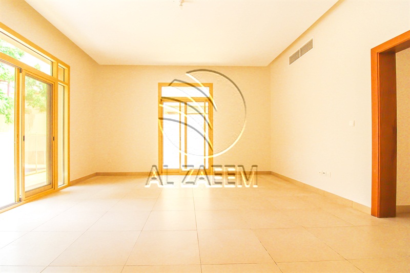 VACANT! Spacious Layout | Double row middle