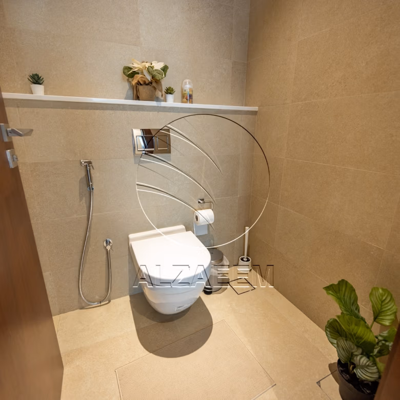 CORNER 5BR Villa with Pool | Landscaped Garden