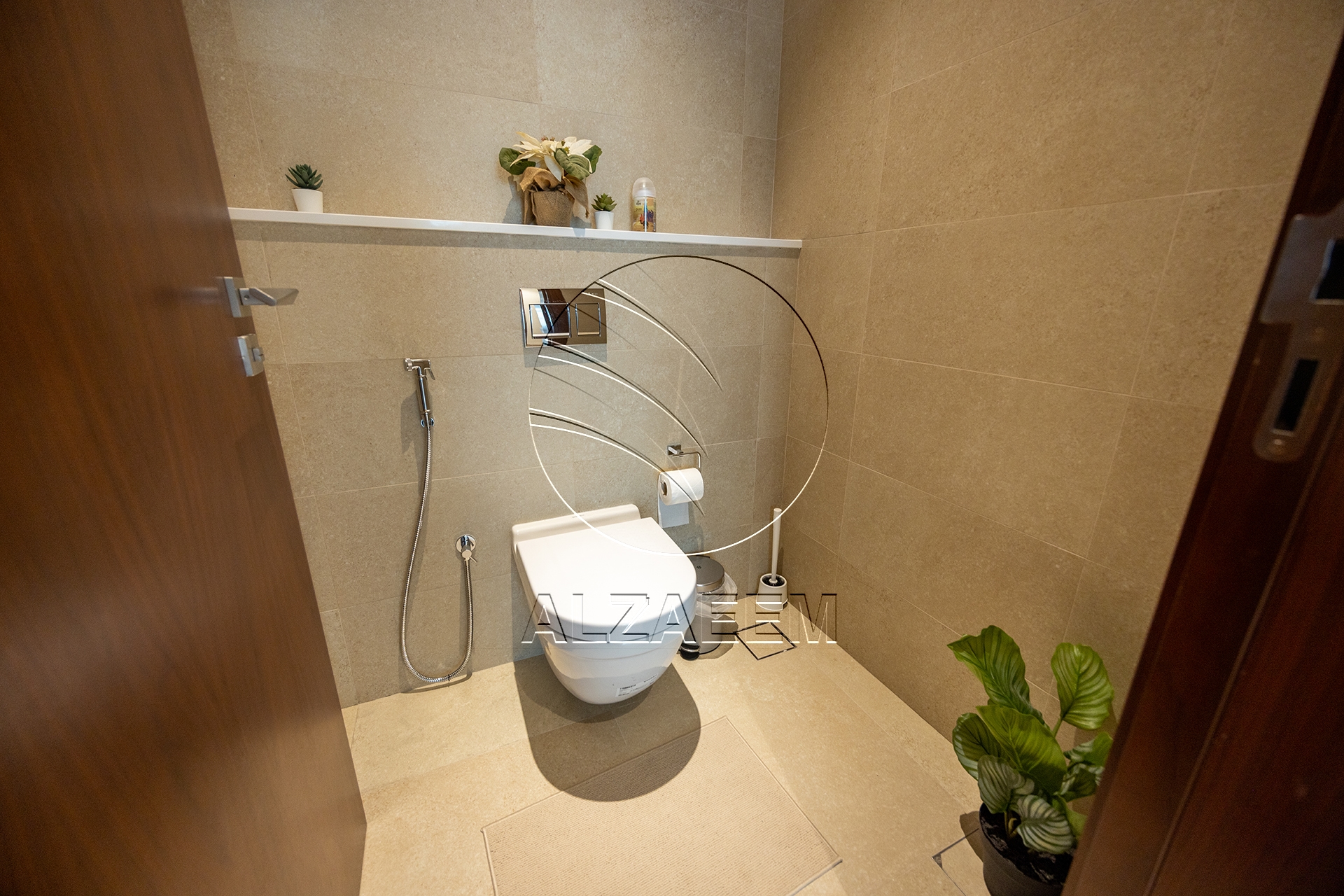 √CORNER 5BR Villa with Pool | Landscaped Garden√
