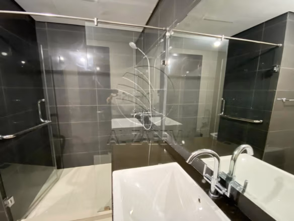 VACANT | High Level | 2 Payments | Nice Sea View
