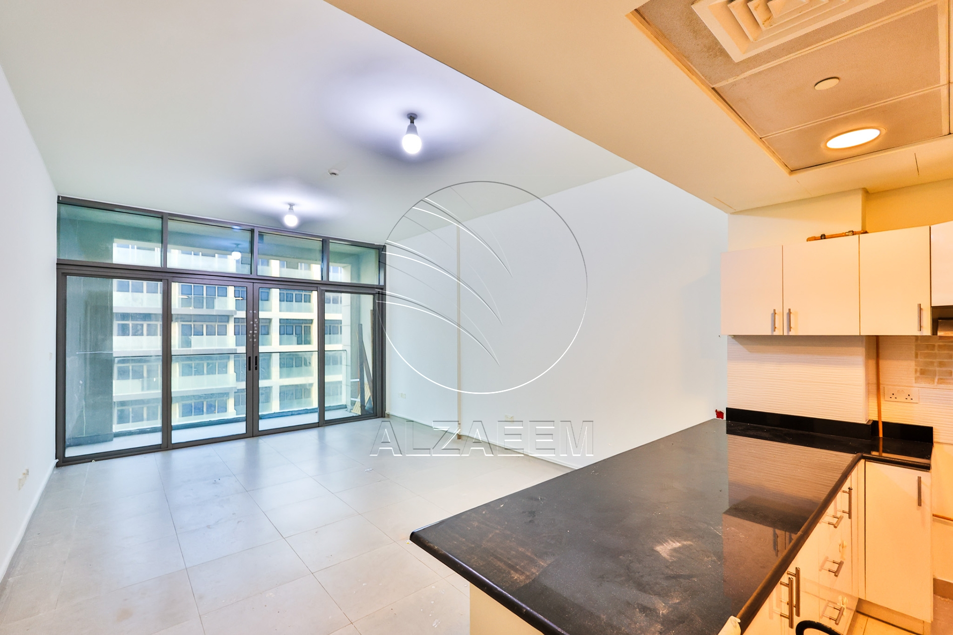 √Pool /Community View | High Floor | Rent Refund√