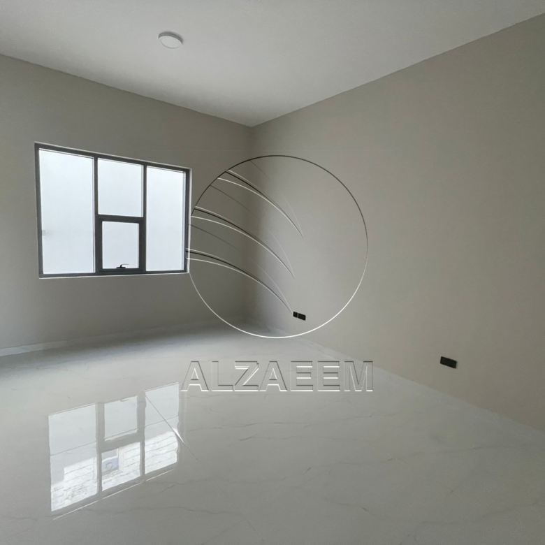 √ Mixed Use Villa | 5 Master Bedrooms | Majlis √