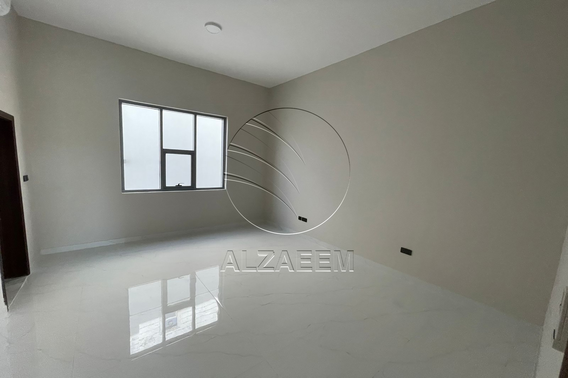 √ Mixed Use Villa | 5 Master Bedrooms | Majlis √