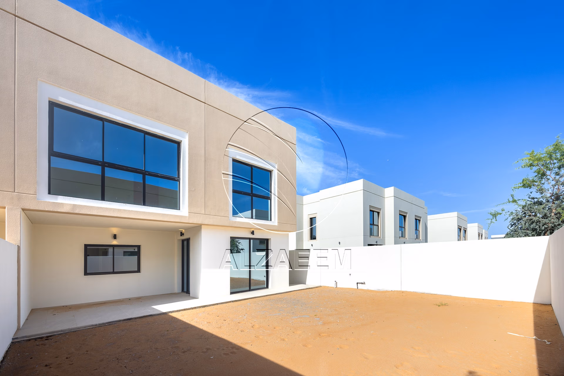 √Corner Unit | Double Row | Move-in Ready√