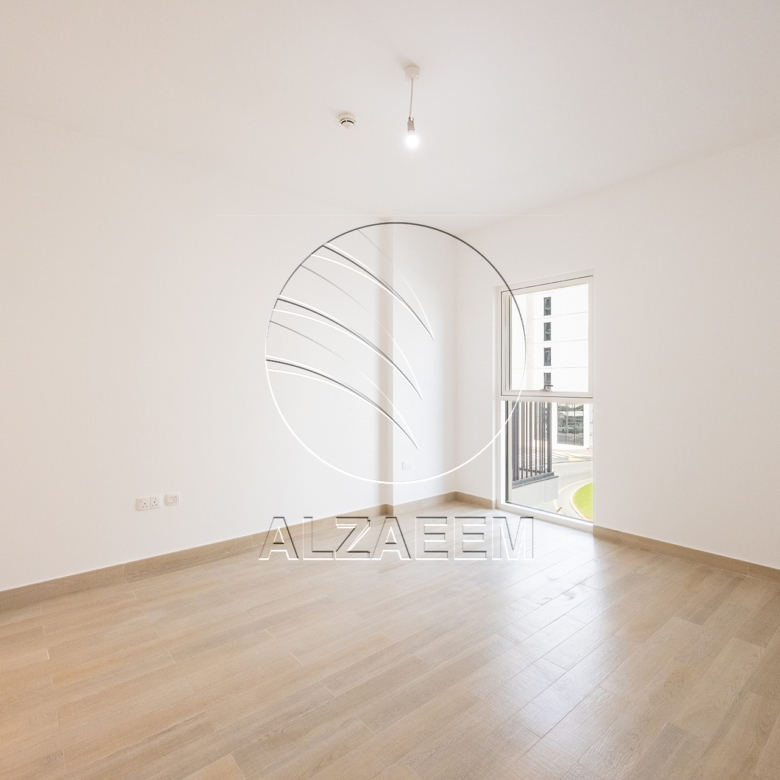 √ VACANT | Partial Canal View | Flexi Payments √
