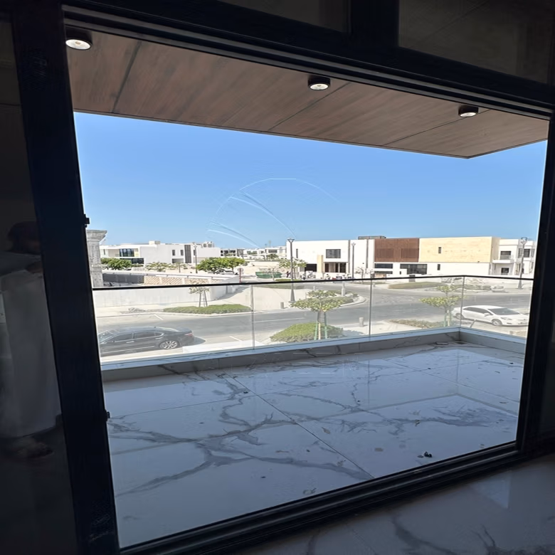 √ Single Row | Biggest Plot | 5BR+Lift+Pool √