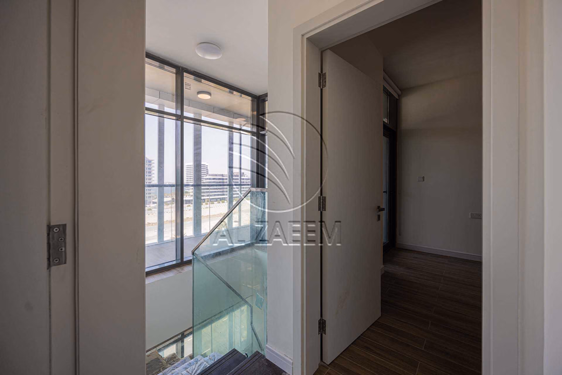 Fully Furnished Loft | Full Canal View | Rented