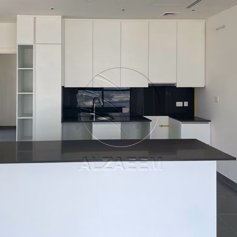 √ Sea View | Corner | with Balcony | Rent Refund √